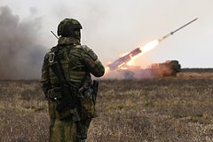 Российские артиллеристы ударили по стоянке техники ВСУ под Херсоном