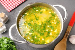 Куриный суп с сырными шариками и картофелем