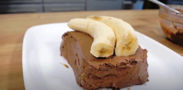 Банан, шоколад и 15 минут. Быстрый Новогодний десерт без печенья и выпечки