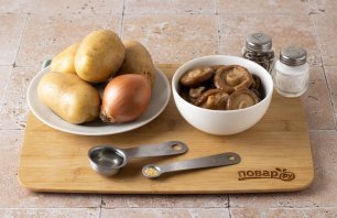 Жареная картошка с маринованными грибами