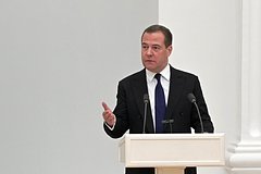 Медведев прокомментировал отказ Украины от прекращения огня на Рождество