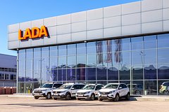 На бывшем заводе Nissan в Петербурге начнут производить Lada