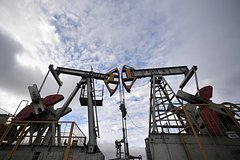 Названы пути заработка за счет потолка цен на нефть