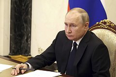 Путин разрешил расчеты в валюте при оплате задолженности за газ