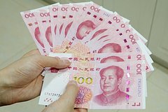 Россиянам рассказали о рисках сбережения средств в юанях