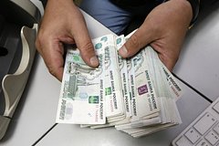 Россиян призвали положить лишние деньги на депозит до Нового года