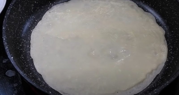 Вместо хлеба готовлю и не надоедает. Лаваш без скалки Вместо хлеба готовлю и не надоедает. Лаваш без скалки