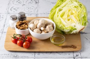 Салат с грибами и грецкими орехами