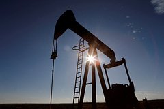 Экспорт российской нефти сократился более чем в два раза