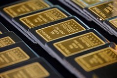 Спрос клиентов ВТБ на золотые слитки до конца года превысит 30 тонн