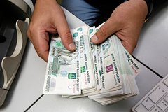 Курс доллара превысил 69 рублей
