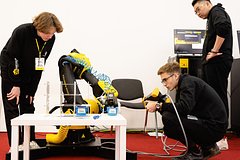 «Роснефть» назвала лучших студентов-робототехников России