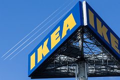 Прибыль IKEA рухнула в два раза