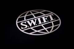Предложение ЕС российским банкам пользоваться факсом вместо SWIFT объяснили