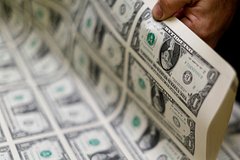 Экономист объяснил рост доллара