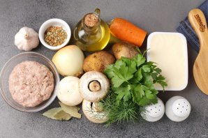 Суп с фрикадельками, грибами и плавленым сыром
