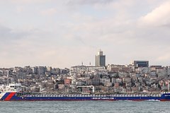 Казахстан прокомментировал очередь из нефтяных танкеров