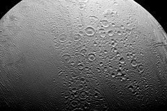 Ученые заявили о новых доказательствах возможной жизни на спутнике Сатурна