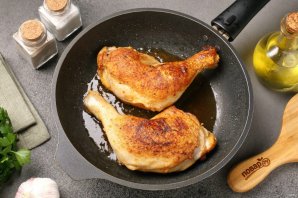 Курица в молочно-чесночном соусе на сковороде