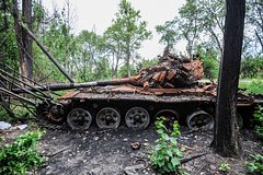 Российские военные выжили в подбитом танке в ЛНР и продолжили службу