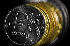Аналитик назвал главную цель обвала курса рубля